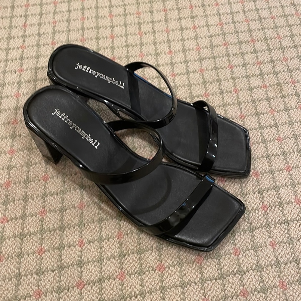 Black Kitten Heels (Size 8)
